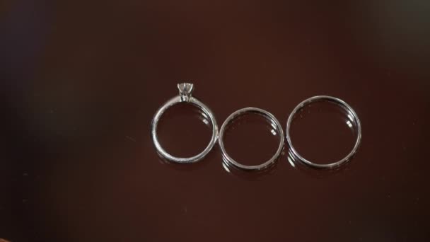 Tres anillos de boda — Vídeos de Stock