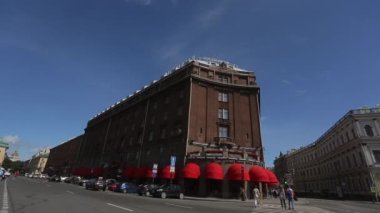 Saint-Petersburg, Rusya-2 Ağustos 2015: Otel binası, güneşli bir gün