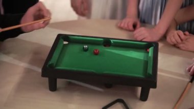 İnsanlar iskambil tablo Bilardo