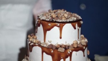 Partide kutlama pastası