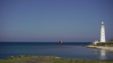 güneşli bir gün deniz feneri
