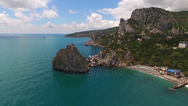 Côte rocheuse sur la mer Noire 