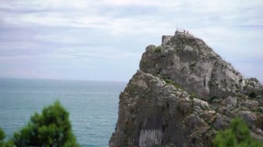 Kayalık Karadeniz kıyısında