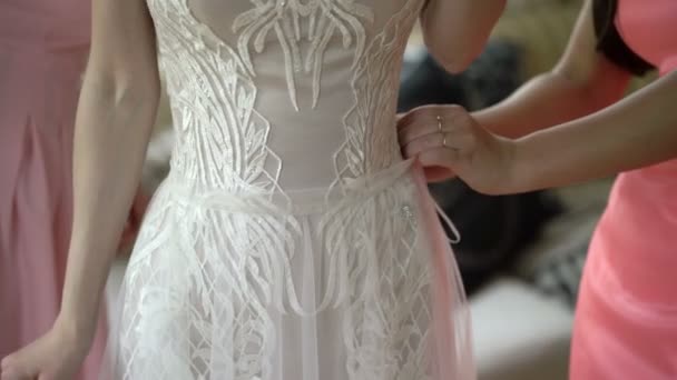 Wearing wedding dress — Stock Video