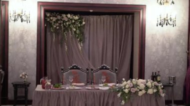 Çiçek kompozisyon bir tablo