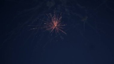 Gece gökyüzü, havai fişek