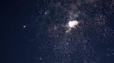 Gece gökyüzü, havai fişek