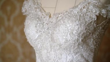 Gelinlik yatak odasında