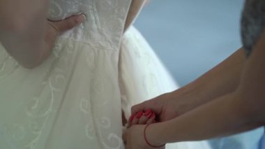 Gelin Giydirme sıkıştırma