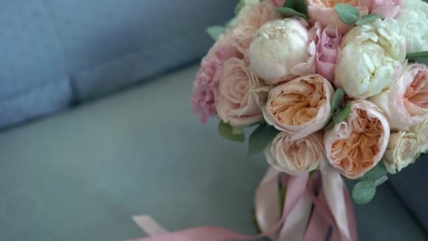Bouquet dengan peonies — Stok Video