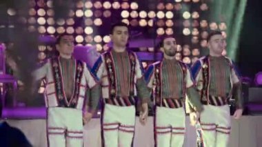 Saint-Petersburg, Rusya-17 Ağustos 2017: Geleneksel dansçılar