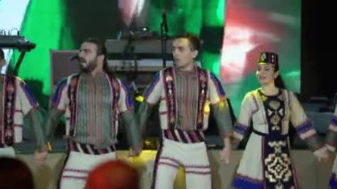 Saint-Petersburg, Rusya-17 Ağustos 2017: Geleneksel dansçılar