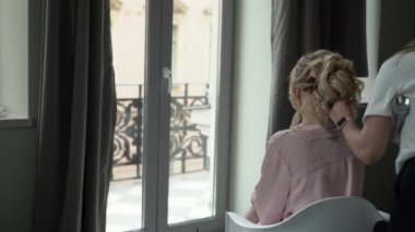 Kuaför iş başında