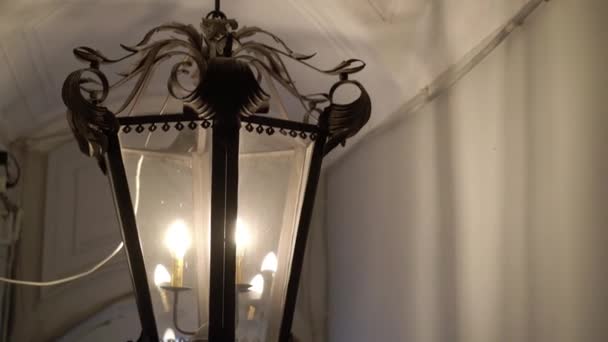 Lampadaire intérieur — Video