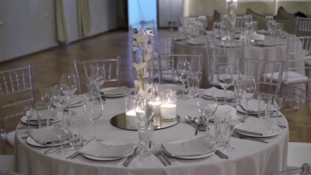 Wedding party decoration with candles — Stock Video