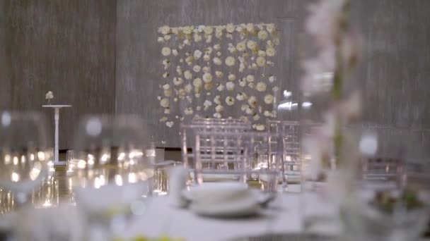 Décoration de fête de mariage avec des bougies — Video