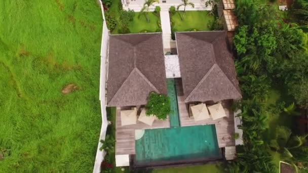 Villa de luxo em Bali — Vídeo de Stock