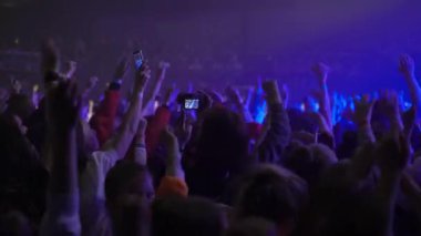 Saint-Petersburg, Rusya-11 Mart 2018: konserde dans insanlar