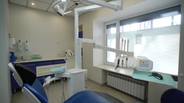 Sedia dentale in clinica — Video Stock