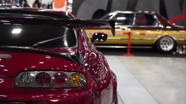 Rücklicht eines japanischen Sportwagens. Autotuning. Luxuscoupé. — Stockvideo