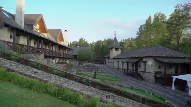 Alte mittelalterliche Stadt, Stadt oder Dorf. Europäische Architektur — Stockvideo