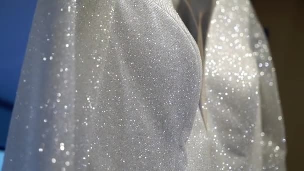 Robe de mariée blanche brillante. Magasin de mode — Video