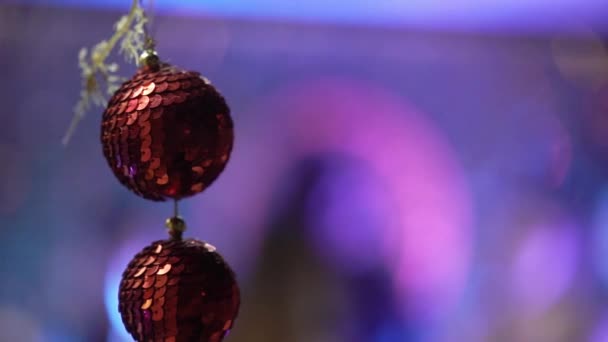 Christmas red balls decoration at the holiday party — Stock Video