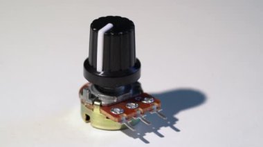 Elektronik mühendislik arduinosu. Elektronik bileşenler kapanıyor