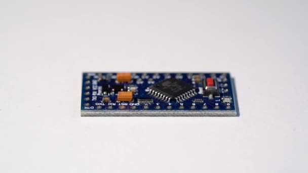 Microcontroller for prototype electronic engineering arduino nano — Stock Video