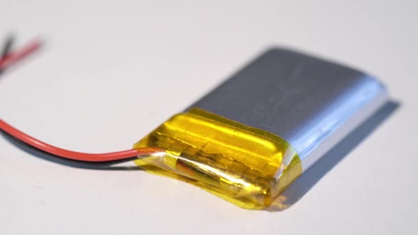 Li-on akumulator do elektroniki urządzenia. DIY inżynierskie komponenty elektroniczne — Wideo stockowe