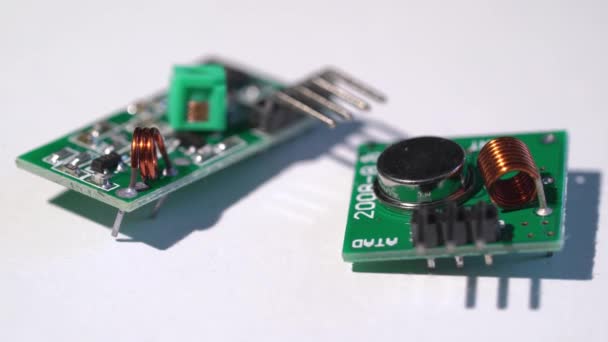 Arduino電子部品の受信機と送信機モジュール — ストック動画