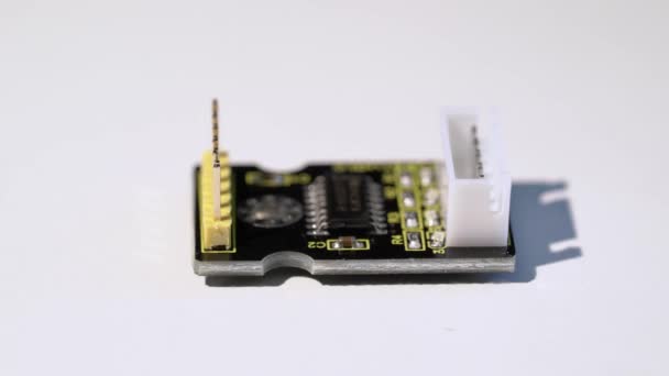 Componente eletrônico do motorista deslizante para diy arduino — Vídeo de Stock