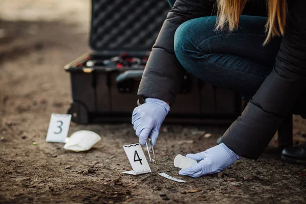 Crime scene Investigation - kurşun kol silahımız, toplama — Stok fotoğraf