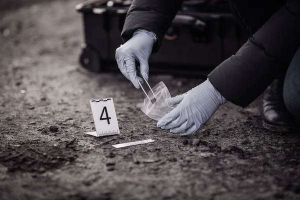 Investigación de la escena del crimen - recopilación de pruebas — Foto de Stock