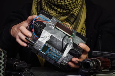 Terörist Timebomb yapma. terörizm ve tehlikeli kavramı.