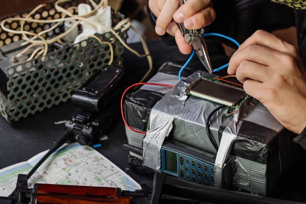 adam Timebomb yapma. terörizm ve tehlikeli kavramı.