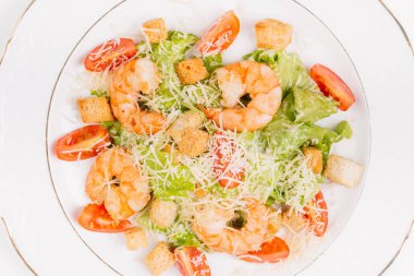 Deniz ürünleri Sezar salatası