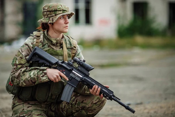 Британська Армія Снайпер Під Час Військової Операції Місті Війни Армії — стокове фото