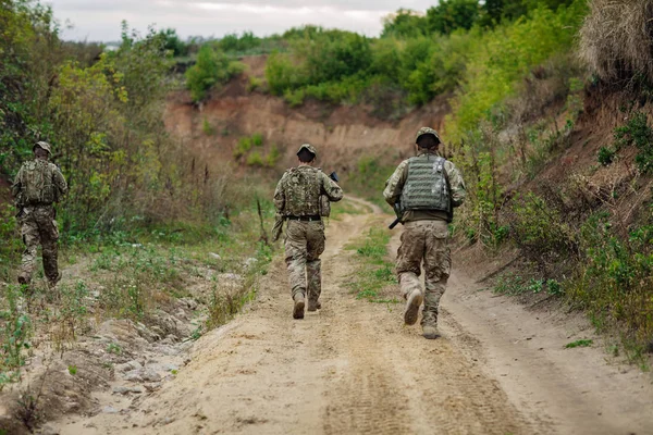 Silahlı Ngiliz Özel Kuvvetleri Askerleri — Stok fotoğraf