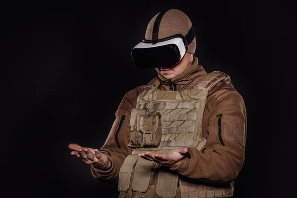 Soldato Ritrattista Appaltatore Militare Privato Con Occhiali Realtà Virtuale Guerra — Foto Stock