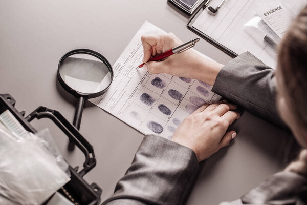 Детектив эксперт пишет:
 