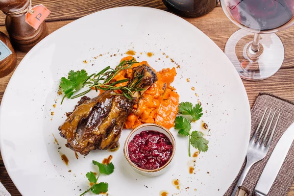 Braised lamb shank — Stock Photo, Image