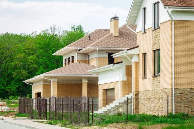 Tuğla bitmemiş Avrupa evi