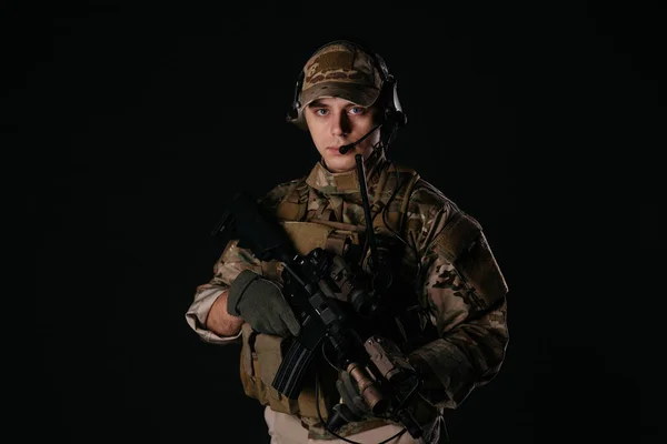 Contratista Militar Privado Con Rifle Francotirador Guerra Ejército Armas Tecnología —  Fotos de Stock