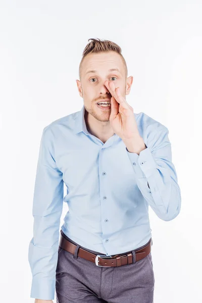 Hombre de negocios gritando con las manos abiertas . — Foto de Stock