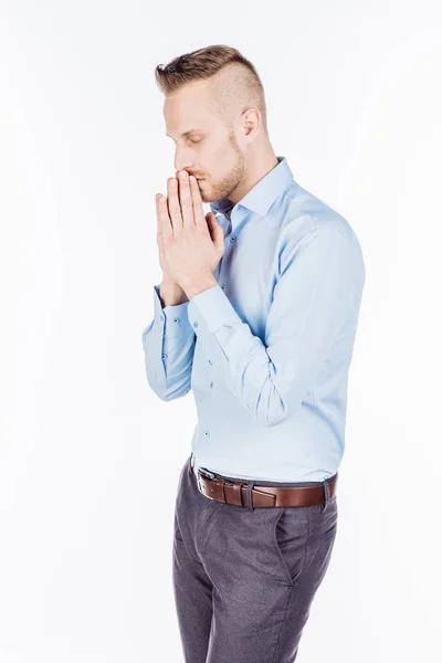 Бородатий бізнесмен молиться — стокове фото
