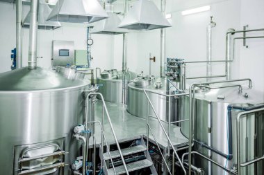 Bira fabrikası için ekipman.