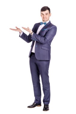 bir şey gösterilen metin veya ürün veya sunumu adam. insan 