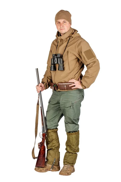 白い背景の上の分離された二重銃身散弾銃で男性ハンターの完全な長さの肖像画 狩猟と人々 の概念 — ストック写真