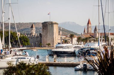 Trogir, Hırvatistan - 30 Eylül, 2017: Trogir tarihi bir kent olduğunu 